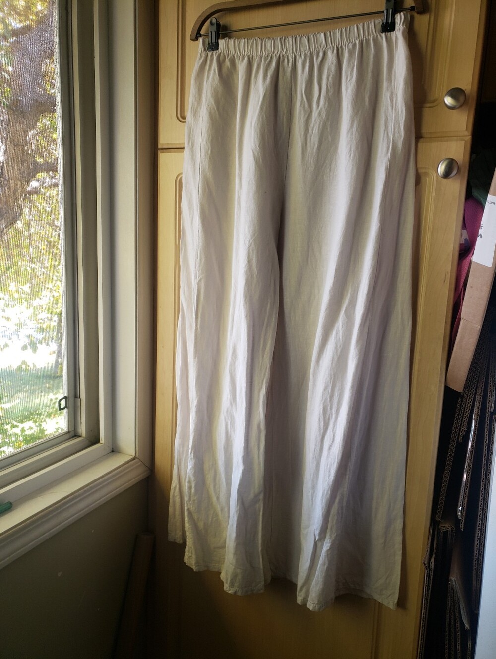Relaxed Wide-Leg Cream Linen Cotton Blend Pants with Elastic Waistinen
